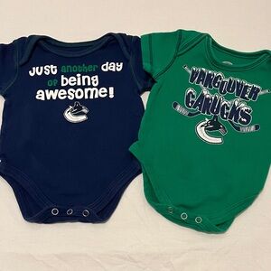 0-3M NHL Vancouver Canucks Kids Bodysuit Set - Blue and Green